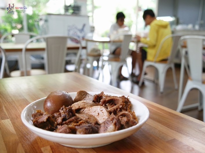 桃園美食,貓八涼麵,金牌好店,冰淇淋,涼麵,午餐,龜山美食,陸光新村