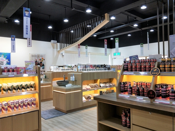 台塑生醫健康悠活館： 【彰化市景點】台塑生醫健康悠活館~頭皮和肌膚專人檢測為健康生活做把關，白晒圖，多媒體互動，正宗台塑牛排全台唯一獨家對外限量首賣