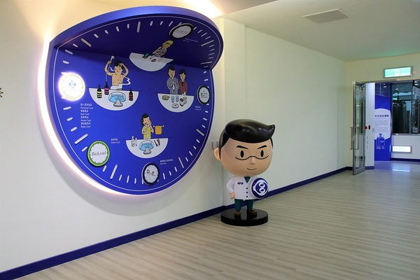 台塑生醫健康悠活館： 【彰化市景點】台塑生醫健康悠活館~頭皮和肌膚專人檢測為健康生活做把關，白晒圖，多媒體互動，正宗台塑牛排全台唯一獨家對外限量首賣