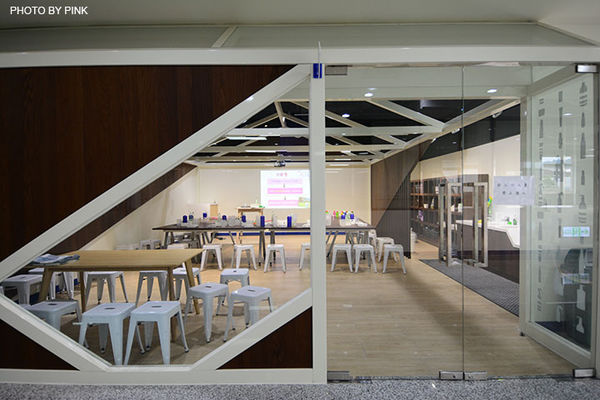 【彰化觀光工廠】台塑生醫健康悠活館。台塑第一家觀光工廠,透明化生產線,無料參觀!