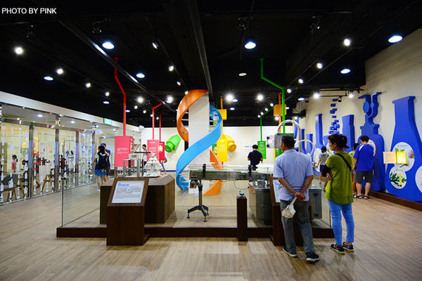 【彰化觀光工廠】台塑生醫健康悠活館。台塑第一家觀光工廠,透明化生產線,無料參觀!