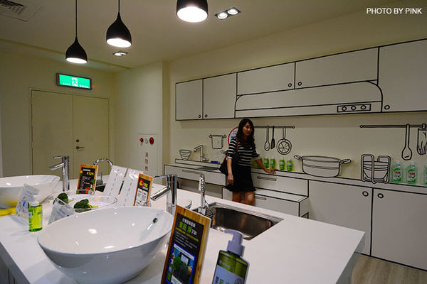 【彰化觀光工廠】台塑生醫健康悠活館。台塑第一家觀光工廠,透明化生產線,無料參觀!