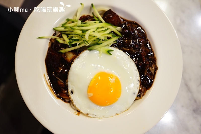 KATZ卡司複合式餐廳