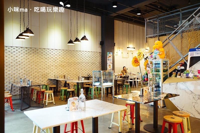 KATZ卡司複合式餐廳