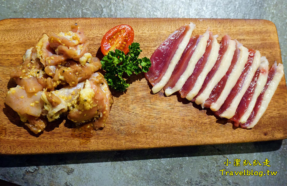 台中美食》KAKO KAKO日韓燒肉(公益路燒肉店)大口吃肉!一起吃燒肉聚餐吧!Prime牛肉軟嫩飽滿肉汁!絕對飽到你不要不要! - 小潔趴趴走(台灣旅遊)