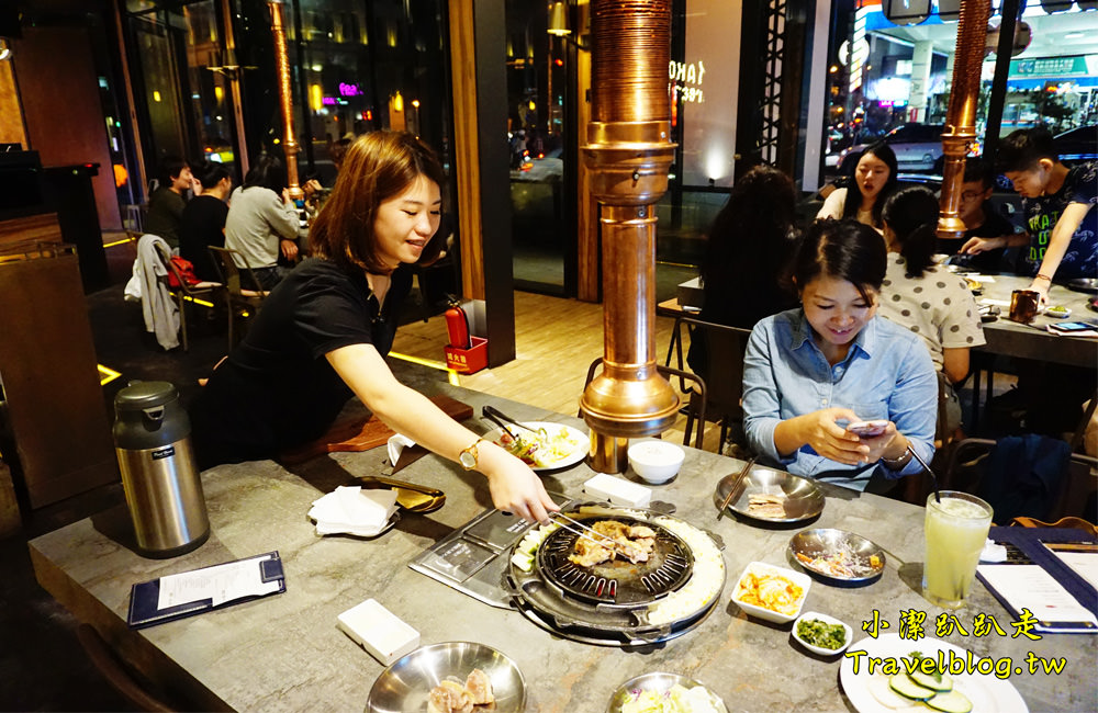 台中美食》KAKO KAKO日韓燒肉(公益路燒肉店)大口吃肉!一起吃燒肉聚餐吧!Prime牛肉軟嫩飽滿肉汁!絕對飽到你不要不要! - 小潔趴趴走(台灣旅遊)