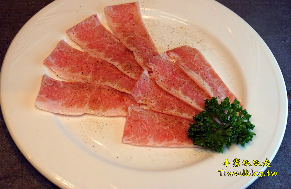 台中美食》KAKO KAKO日韓燒肉(公益路燒肉店)大口吃肉!一起吃燒肉聚餐吧!Prime牛肉軟嫩飽滿肉汁!絕對飽到你不要不要! - 小潔趴趴走(台灣旅遊)