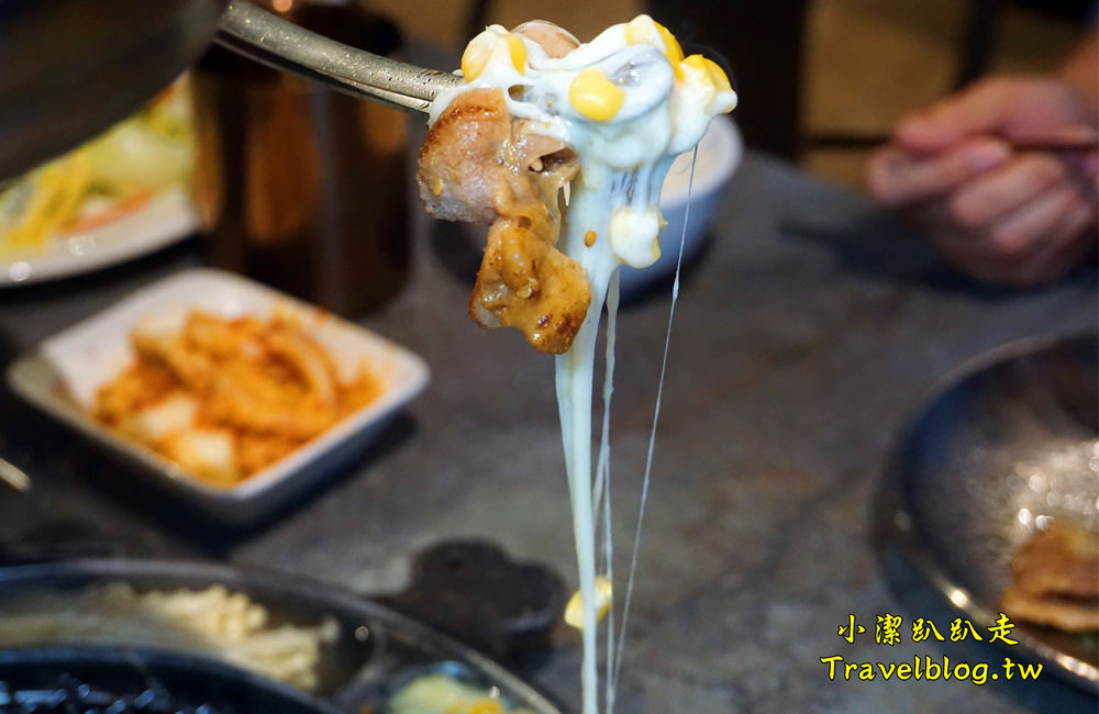 台中美食》KAKO KAKO日韓燒肉(公益路燒肉店)大口吃肉!一起吃燒肉聚餐吧!Prime牛肉軟嫩飽滿肉汁!絕對飽到你不要不要! - 小潔趴趴走(台灣旅遊)