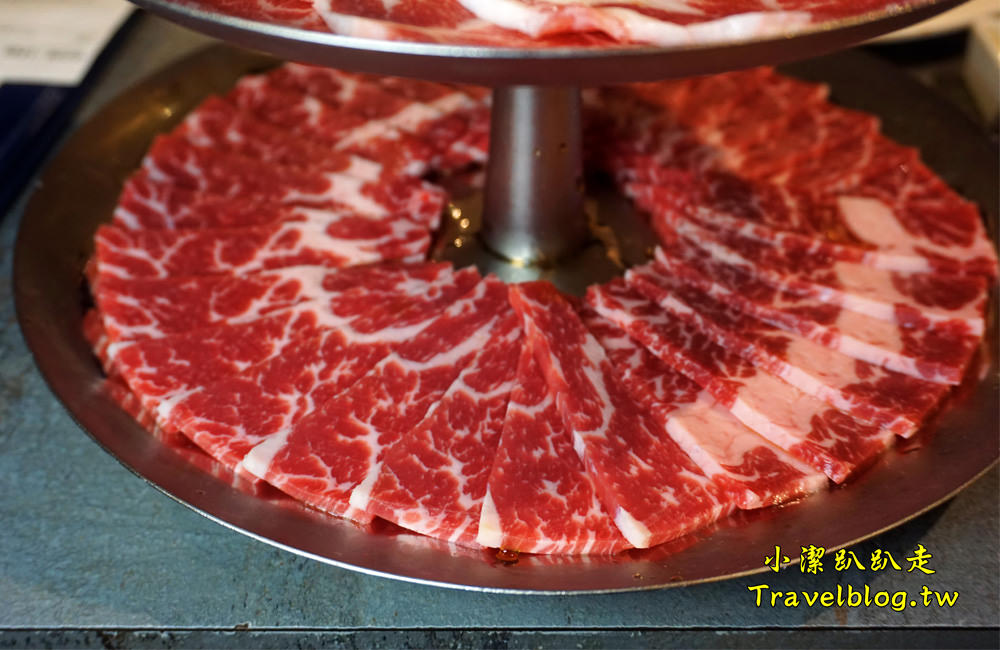 台中美食》KAKO KAKO日韓燒肉(公益路燒肉店)大口吃肉!一起吃燒肉聚餐吧!Prime牛肉軟嫩飽滿肉汁!絕對飽到你不要不要! - 小潔趴趴走(台灣旅遊)