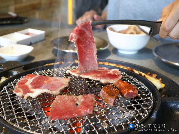 KAKO KAKO 燒肉-台中公益店：〖台中│美食〗KAKO KAKO 日韓燒肉-台中公益旗艦店 ❤ KAKO KAKO肉搏戰開打!! 即日起至8/31，”套餐第二客半價”大優惠，限量加碼FB訂位送泰國蝦~