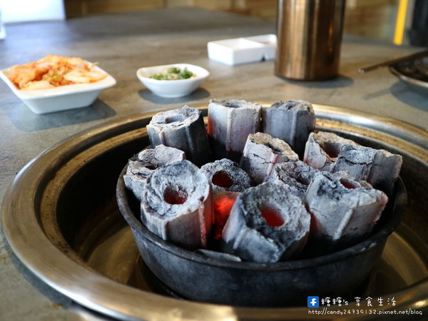 KAKO KAKO 燒肉-台中公益店：〖台中│美食〗KAKO KAKO 日韓燒肉-台中公益旗艦店 ❤ KAKO KAKO肉搏戰開打!! 即日起至8/31，”套餐第二客半價”大優惠，限量加碼FB訂位送泰國蝦~