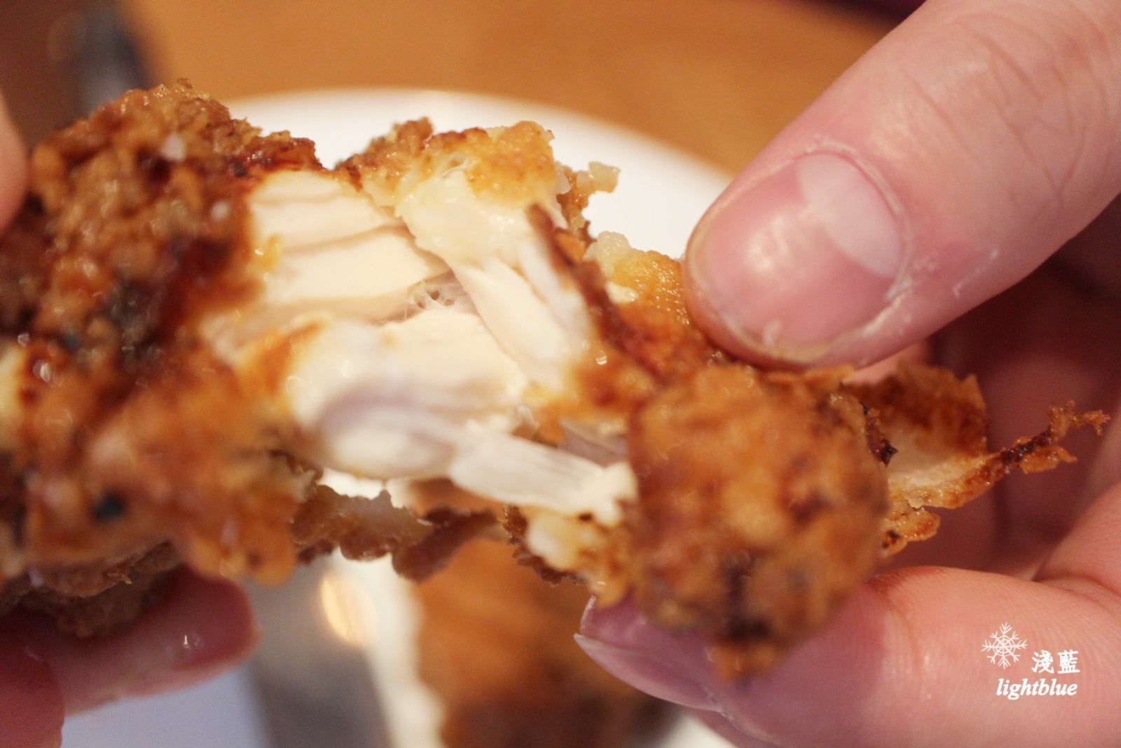 [ 中山站美食 ] 淺藍 × Buttermilk摩登美式餐廳～amba中山意舍酒店新餐廳，中山美式餐廳，必吃美國阿嬤炸雞