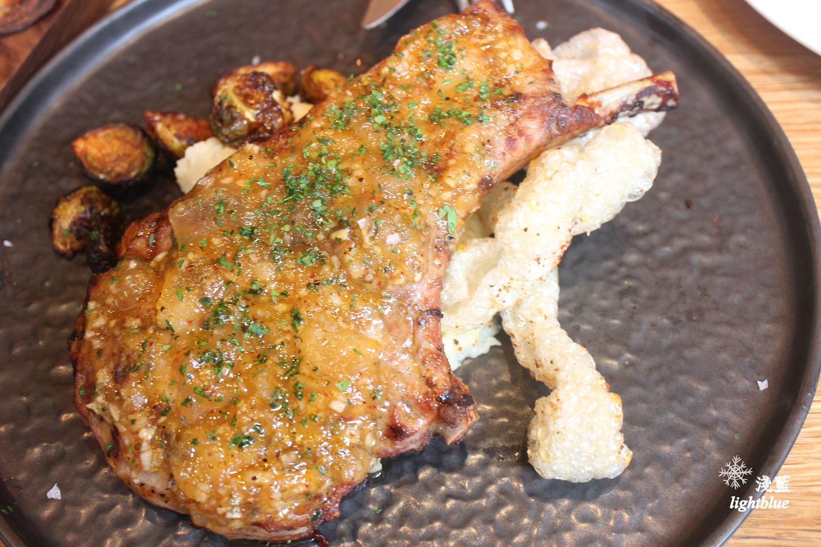 [ 中山站美食 ] 淺藍 × Buttermilk摩登美式餐廳～amba中山意舍酒店新餐廳，中山美式餐廳，必吃美國阿嬤炸雞