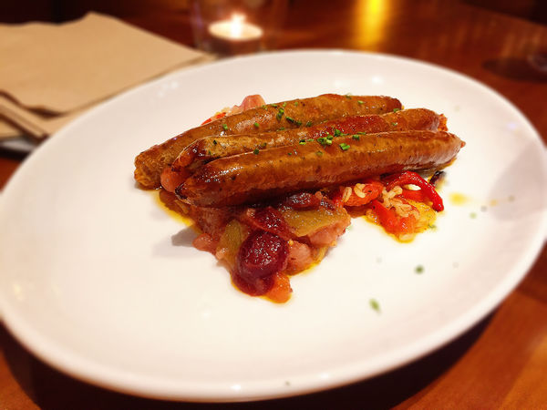 『台北』amba中山意舍酒店。Buttermilk摩登美式餐廳。美國阿嬤秘方炸雞，神奇炸雞多汁軟嫩！！！