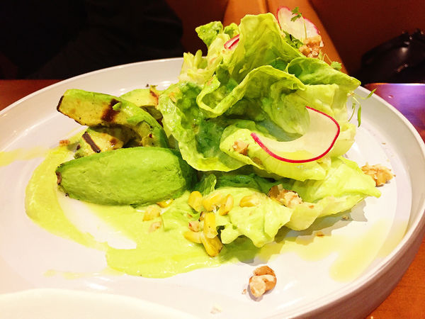 『台北』amba中山意舍酒店。Buttermilk摩登美式餐廳。美國阿嬤秘方炸雞，神奇炸雞多汁軟嫩！！！