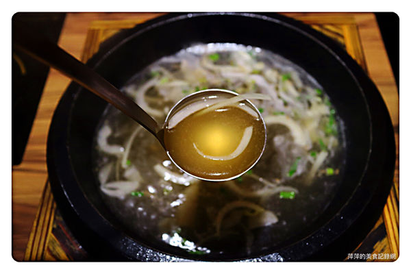 【新莊美食】石都府石頭火鍋達人 ~ 新莊火鍋推薦❤️ 超威的巨無霸龍蝦+金多蝦海陸套餐 - 捷運丹鳳站