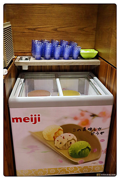 【新莊美食】石都府石頭火鍋達人 ~ 新莊火鍋推薦❤️ 超威的巨無霸龍蝦+金多蝦海陸套餐 - 捷運丹鳳站