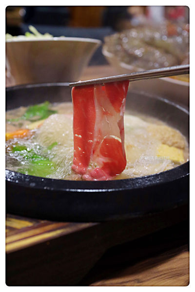 【新莊美食】石都府石頭火鍋達人 ~ 新莊火鍋推薦❤️ 超威的巨無霸龍蝦+金多蝦海陸套餐 - 捷運丹鳳站