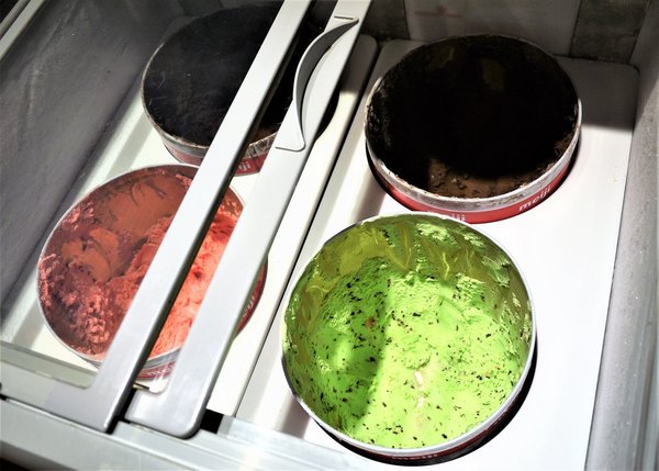 石都府石頭火鍋達人：【新北美食】石都府石頭火鍋達人～新莊火鍋，巨無霸龍蝦＋金多蝦海陸套餐澎湃上桌