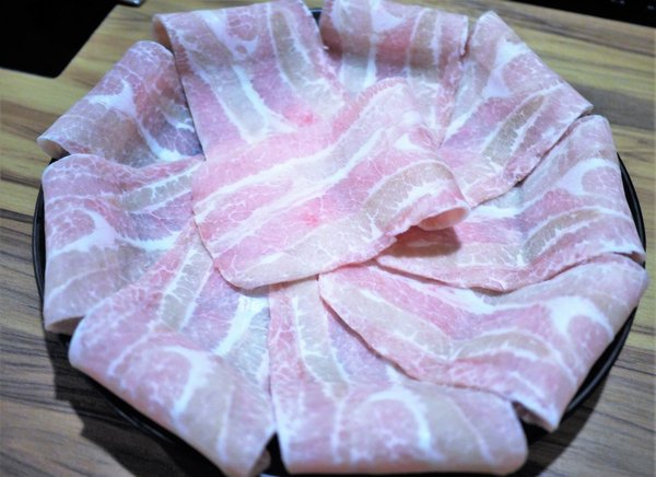 石都府石頭火鍋達人：【新北美食】石都府石頭火鍋達人～新莊火鍋，巨無霸龍蝦＋金多蝦海陸套餐澎湃上桌