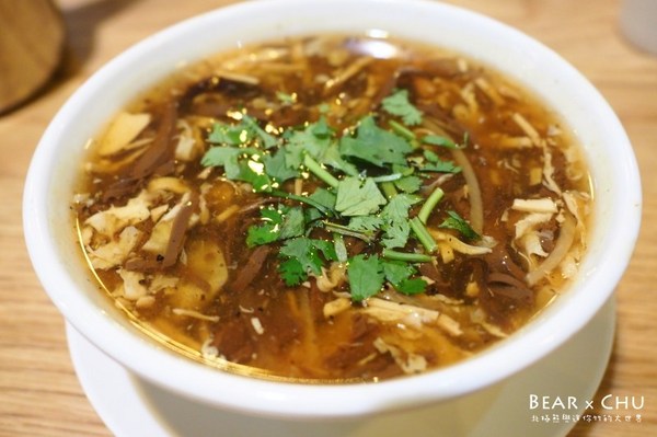 康迎鼎：【台北家庭聚餐推薦】康迎鼎陽明山店・小籠包與各式熱炒中菜料理