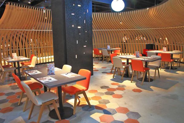 【新竹美食】香港香港新生活飲茶-首創手搖特飲與港式料理吃到飽