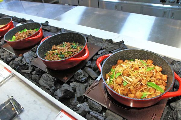 【新竹美食】香港香港新生活飲茶-首創手搖特飲與港式料理吃到飽