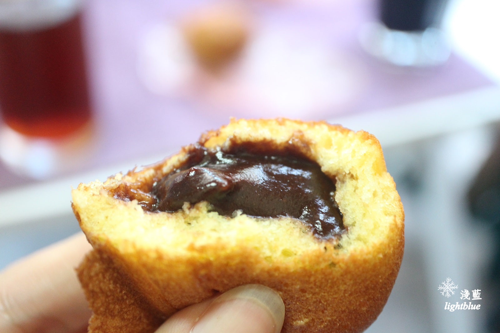 [ 內湖．葫洲站美食 ] 淺藍 × 喜恩雞蛋糕～飄香巷弄的銅板美食，十餘種口味包餡雞蛋糕（文末贈獎）