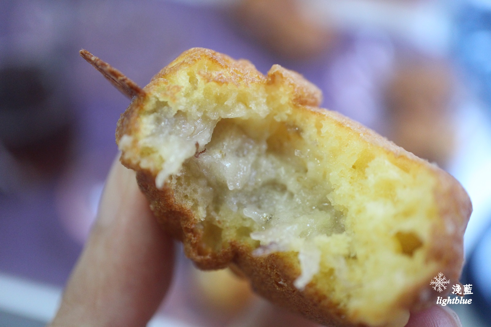 [ 內湖．葫洲站美食 ] 淺藍 × 喜恩雞蛋糕～飄香巷弄的銅板美食，十餘種口味包餡雞蛋糕（文末贈獎）
