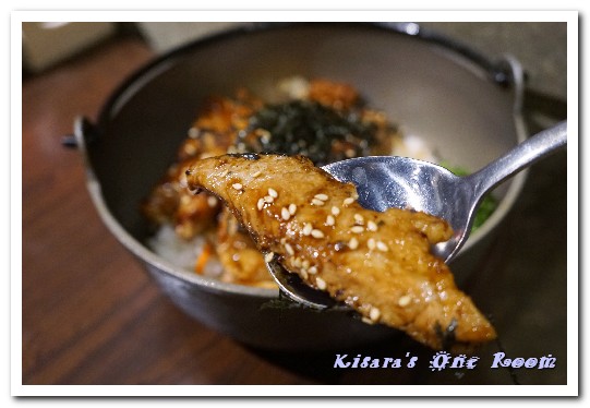 人从众厚切牛排館(永康店)：永康街牛排．只要火候掌控得宜，平價連鎖也有好味道──人从众厚切牛排館(永康店)