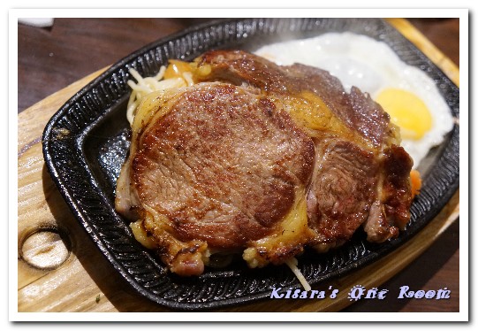 人从众厚切牛排館(永康店)：永康街牛排．只要火候掌控得宜，平價連鎖也有好味道──人从众厚切牛排館(永康店)