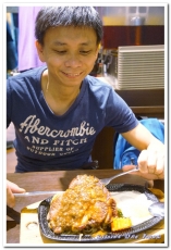 人从众厚切牛排館(永康店)：永康街牛排．只要火候掌控得宜，平價連鎖也有好味道──人从众厚切牛排館(永康店)