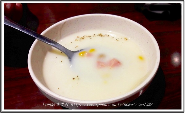 人从众厚切牛排館(永康店)：《永康街牛排》CP值高的厚切牛排，絕對物超所值-『人从众厚切牛排館-永康店 』