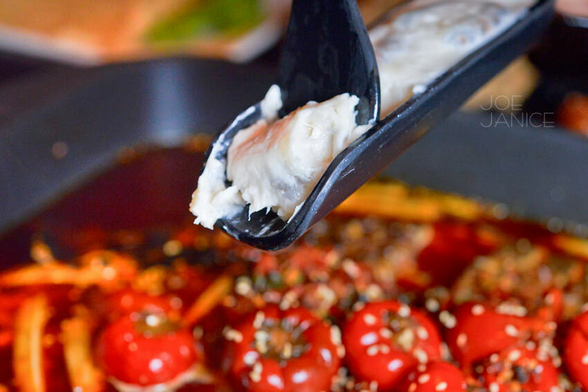 板橋美食【紅門宴川味麻辣鴛鴦鍋】烤魚結合火鍋 辣中帶麻烤魚乾鍋