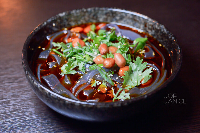 板橋美食【紅門宴川味麻辣鴛鴦鍋】烤魚結合火鍋 辣中帶麻烤魚乾鍋