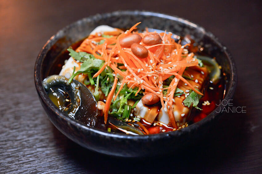 板橋美食【紅門宴川味麻辣鴛鴦鍋】烤魚結合火鍋 辣中帶麻烤魚乾鍋