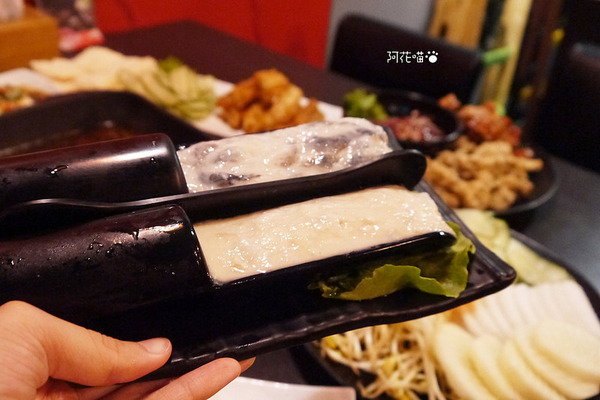 紅門宴(板橋店):【重慶烤魚鍋│板橋】新口味上市,四川來著的烤魚鍋!『紅門宴川味麻辣鴛鴦鍋 』板橋車站附近美食