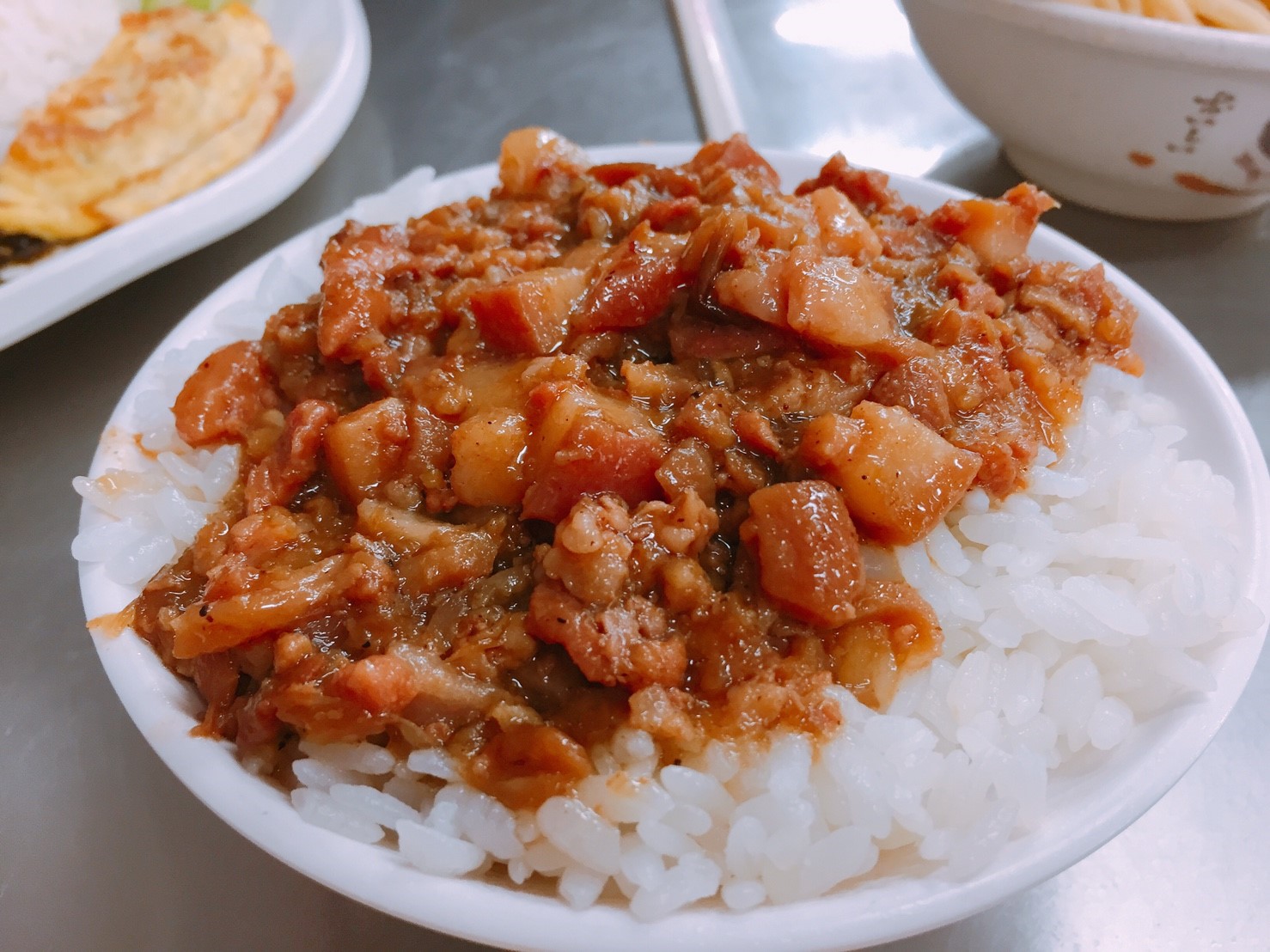 【台中】大里青年高中附近 十五魯肉CP值超高 便宜又大碗 有菜有肉又喝湯全家吃整桌四百有找