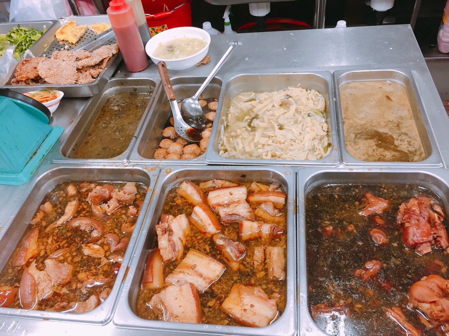 【台中】大里青年高中附近 十五魯肉CP值超高 便宜又大碗 有菜有肉又喝湯全家吃整桌四百有找