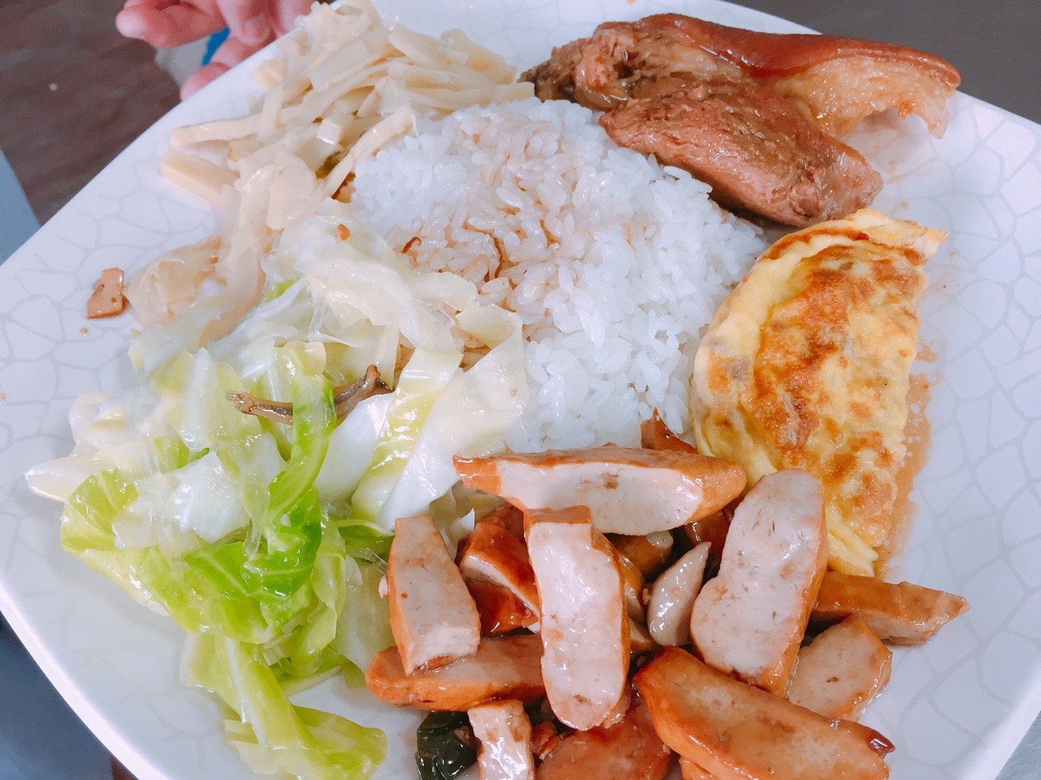 【台中】大里青年高中附近 十五魯肉CP值超高 便宜又大碗 有菜有肉又喝湯全家吃整桌四百有找