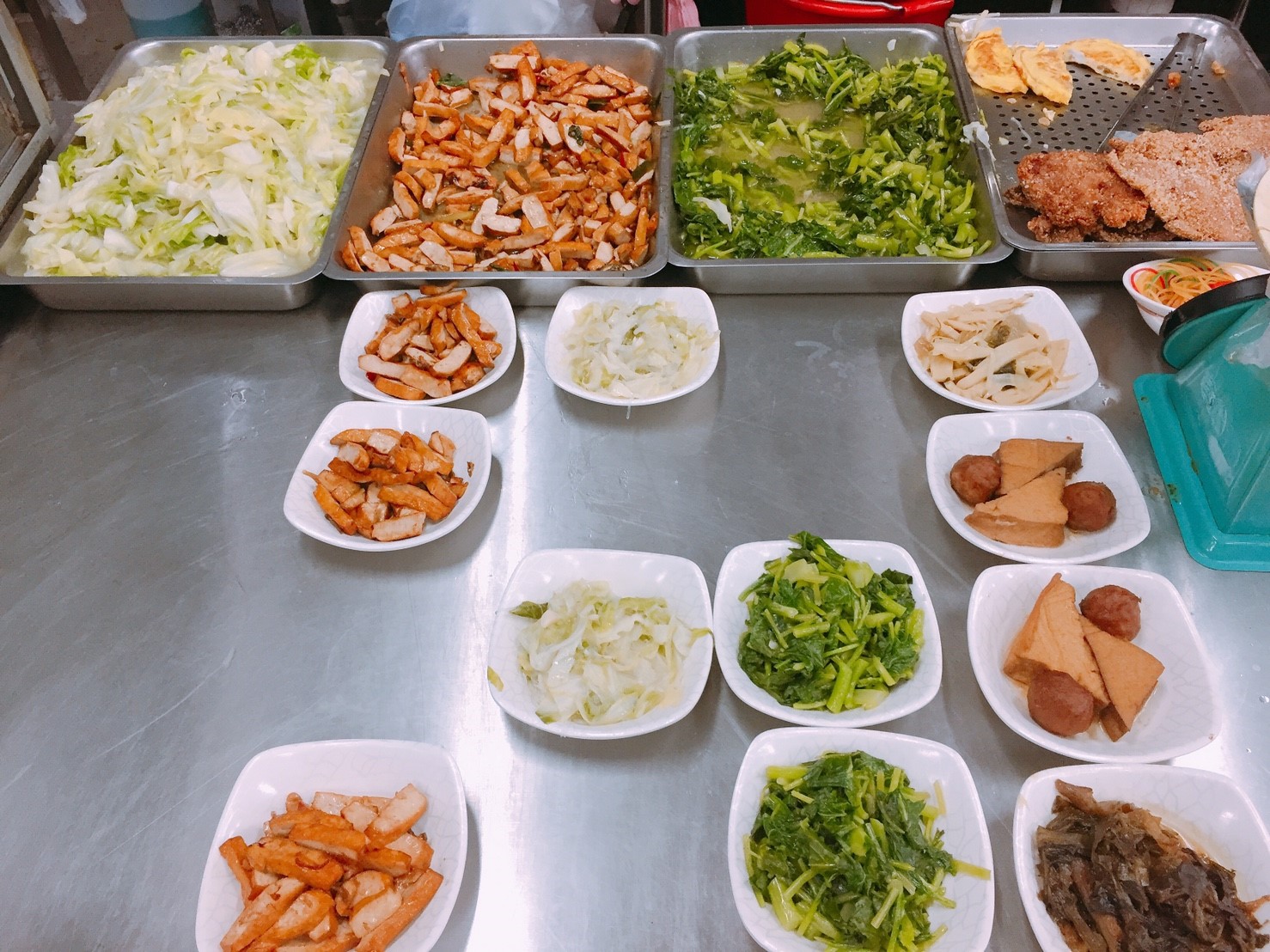 【台中】大里青年高中附近 十五魯肉CP值超高 便宜又大碗 有菜有肉又喝湯全家吃整桌四百有找