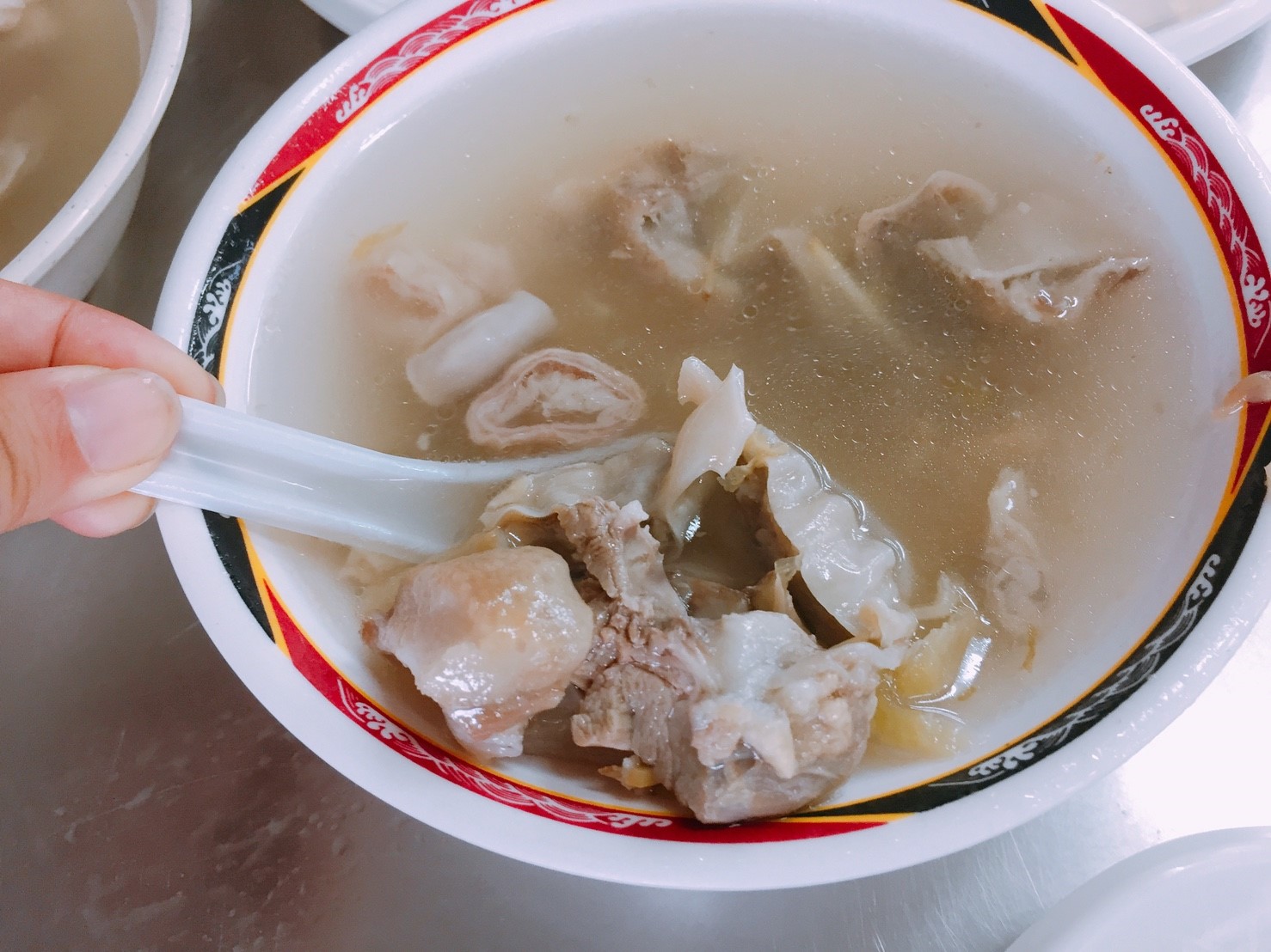 【台中】大里青年高中附近 十五魯肉CP值超高 便宜又大碗 有菜有肉又喝湯全家吃整桌四百有找