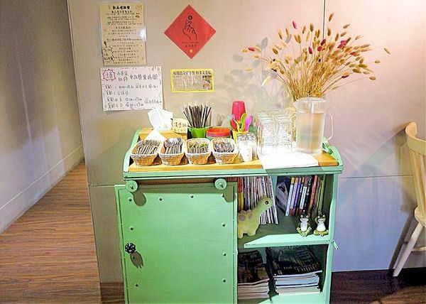 邑朵早午餐：｜新北板橋｜邑朵早午餐 IG打卡餐廳推薦，每個角落都超好拍的．板橋美食