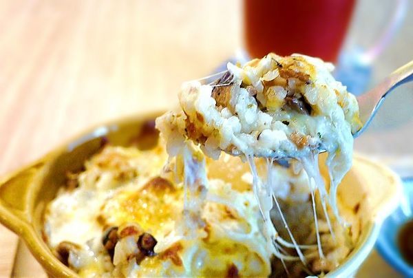 邑朵早午餐：｜新北板橋｜邑朵早午餐 IG打卡餐廳推薦，每個角落都超好拍的．板橋美食