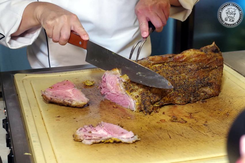 3熱食區9-1-爐烤美國牛排1.jpg