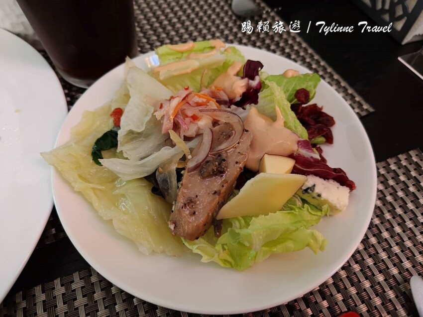 台南住宿首選!榮興金鬱金香酒店歐式風情 台式滷肉飯早餐超滿足。