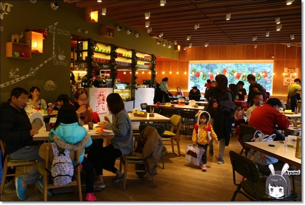 象園咖啡 elephant garden(內湖店)：[食記]►台北內湖區◄有專給孩子遊樂的設施、適合全家大小聚餐的親子餐廳－象園咖啡 elephant garden(內湖店)