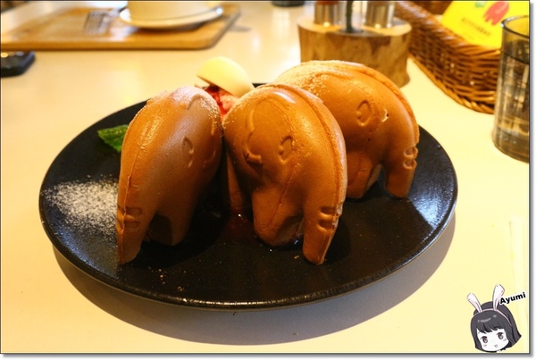 象園咖啡 elephant garden(內湖店)：[食記]►台北內湖區◄有專給孩子遊樂的設施、適合全家大小聚餐的親子餐廳－象園咖啡 elephant garden(內湖店)