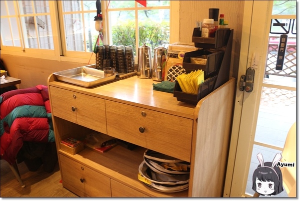 象園咖啡 elephant garden(內湖店)：[食記]►台北內湖區◄有專給孩子遊樂的設施、適合全家大小聚餐的親子餐廳－象園咖啡 elephant garden(內湖店)