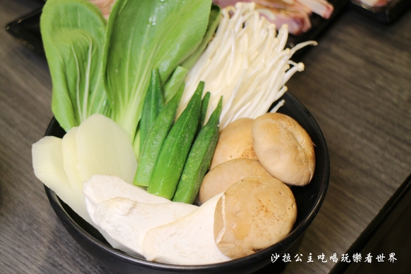 燒肉頑家日式炭火燒肉：新店燒烤吃到飽『燒肉頑家日式炭火燒肉』火鍋烤肉二吃/捷運大坪林站